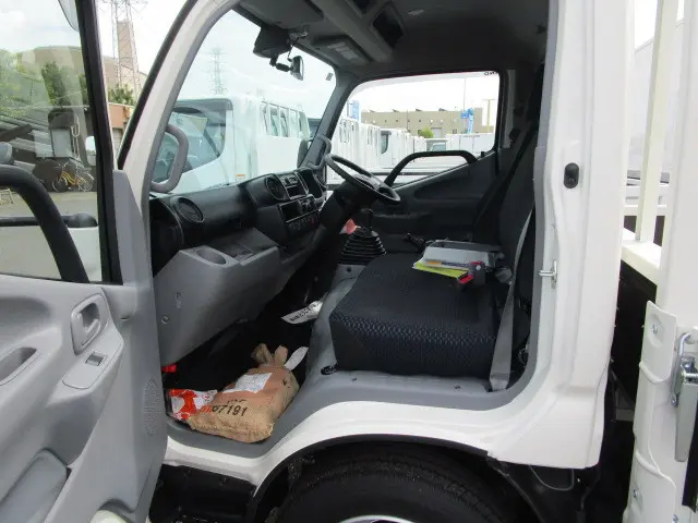 日野 デュトロ 2RG-XZU655M(2WD)の写真26