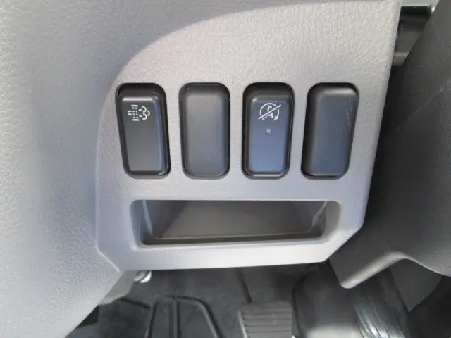 三菱 キャンター 2PG-FEB90(2WD)の写真22