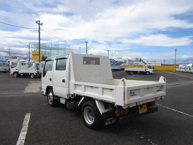 いすゞ エルフ TPG-NJR85AD(2WD)の写真3