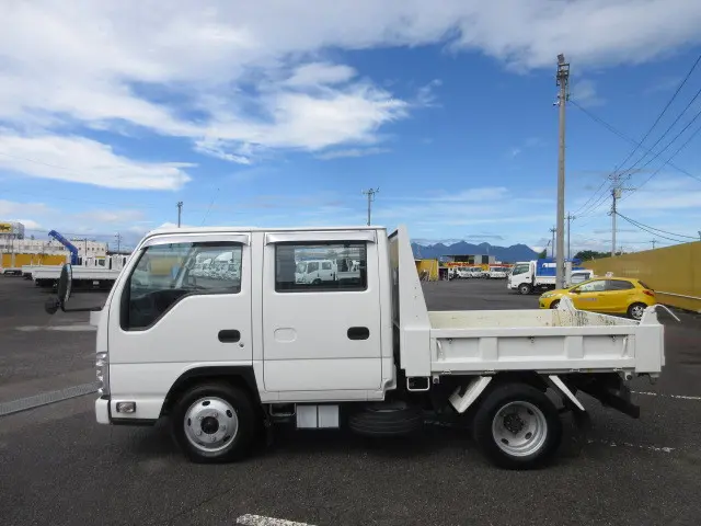 いすゞ エルフ TPG-NJR85AD(2WD)の写真5