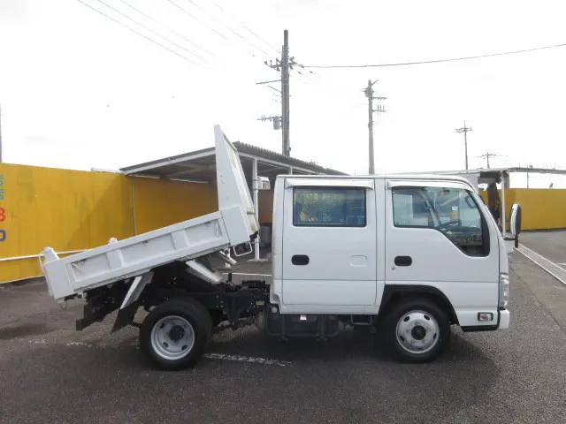 いすゞ エルフ TPG-NJR85AD(2WD)の写真12