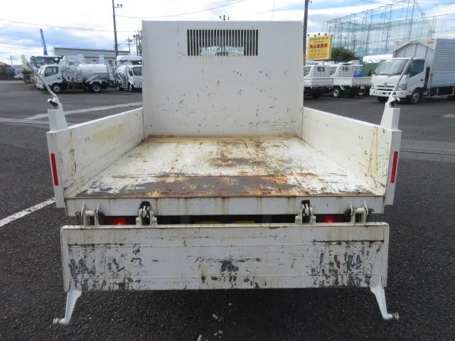 いすゞ エルフ TPG-NJR85AD(2WD)の写真15