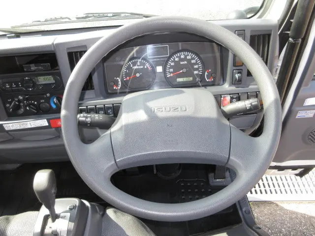 いすゞ エルフ TPG-NJR85AD(2WD)の写真23