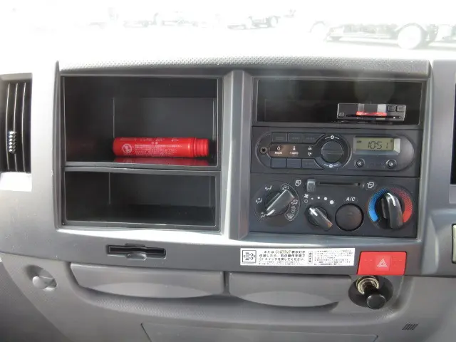 いすゞ エルフ TPG-NJR85AD(2WD)の写真25