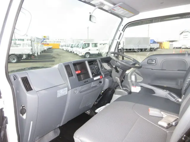 いすゞ エルフ TPG-NJR85AD(2WD)の写真28