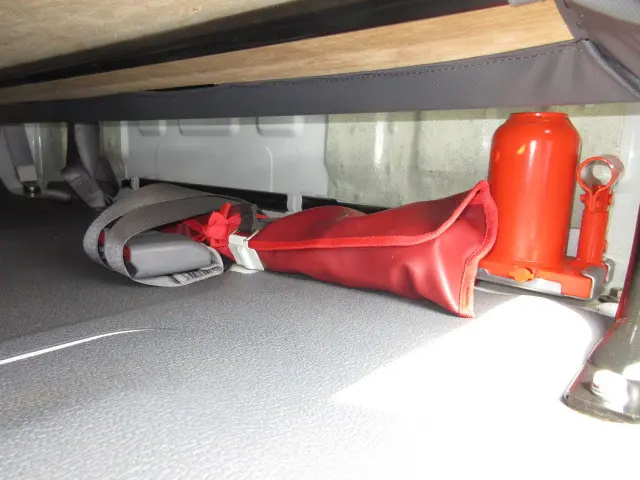 いすゞ エルフ TPG-NJR85AD(2WD)の写真29