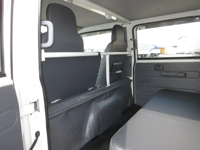 いすゞ エルフ TPG-NJR85AD(2WD)の写真30