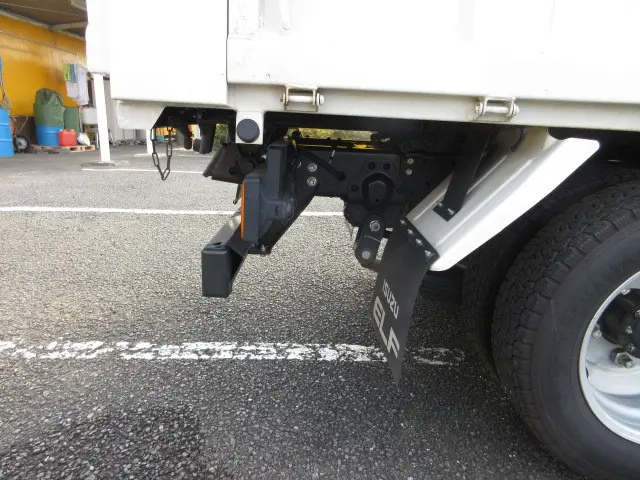 いすゞ エルフ TPG-NJR85AD(2WD)の写真40