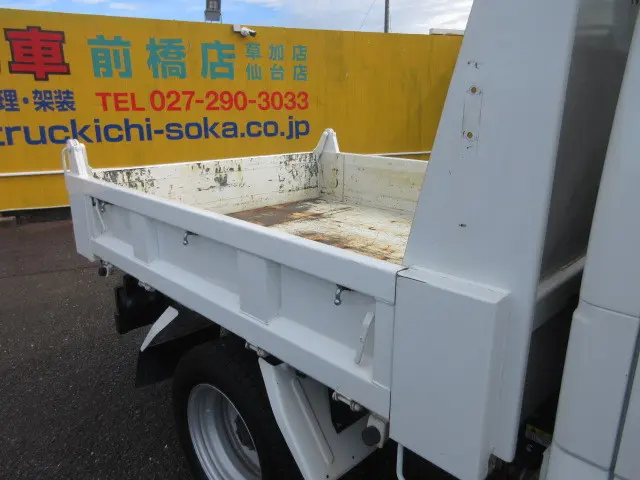 いすゞ エルフ TPG-NJR85AD(2WD)の写真46