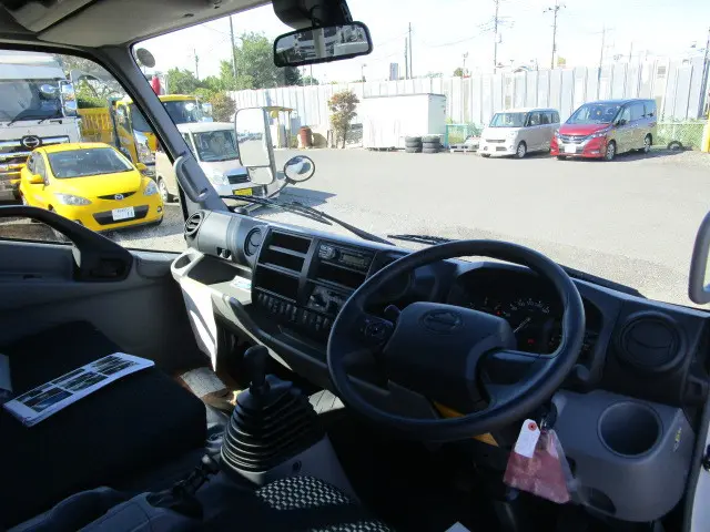 日野 デュトロ 2KG-XZU712M(2WD)の写真11