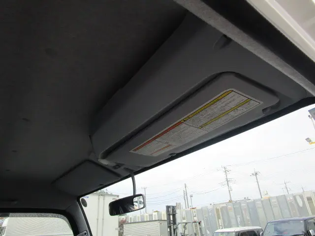 三菱 キャンター 2PG-FEB90(2WD)の写真14