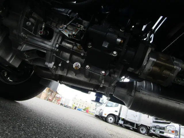 三菱 キャンター 2PG-FEB90(2WD)の写真21