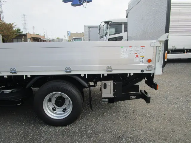 三菱 キャンター 2PG-FEB90(2WD)の写真25