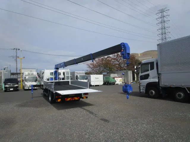 三菱 キャンター 2PG-FEB90(2WD)の写真30