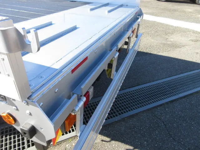 三菱 キャンター 2PG-FEB90(2WD)の写真43