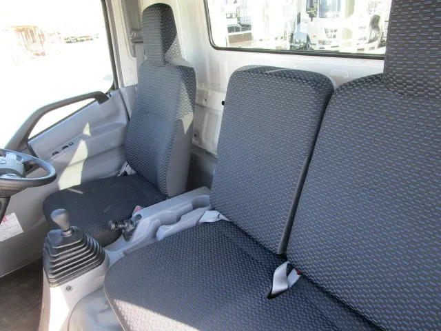 日野 デュトロ 2KG-XZU720M(2WD)の写真19