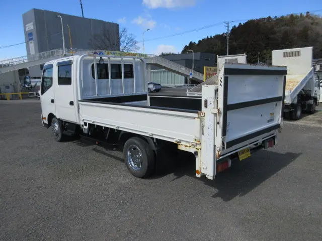 トヨタ ダイナ TKG-XZU710(2WD)の写真3