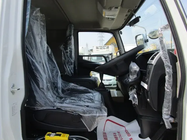 三菱 ファイター 2KG-FK62FZ(2WD)の写真9