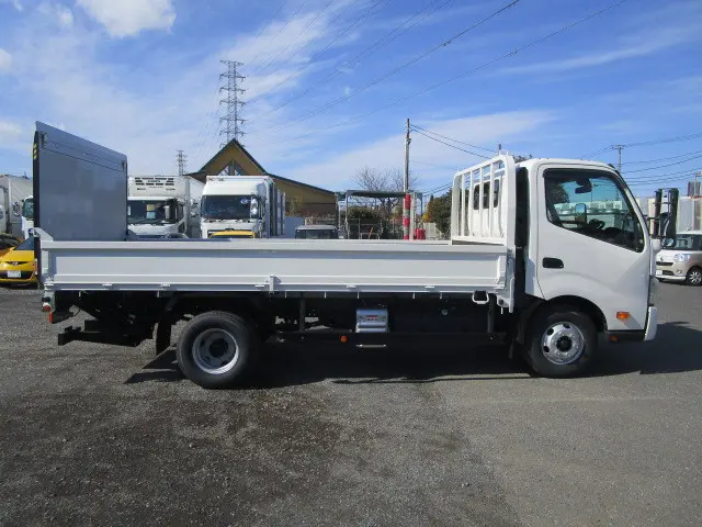 日野 デュトロ 2KG-XZU710M(2WD)の写真6
