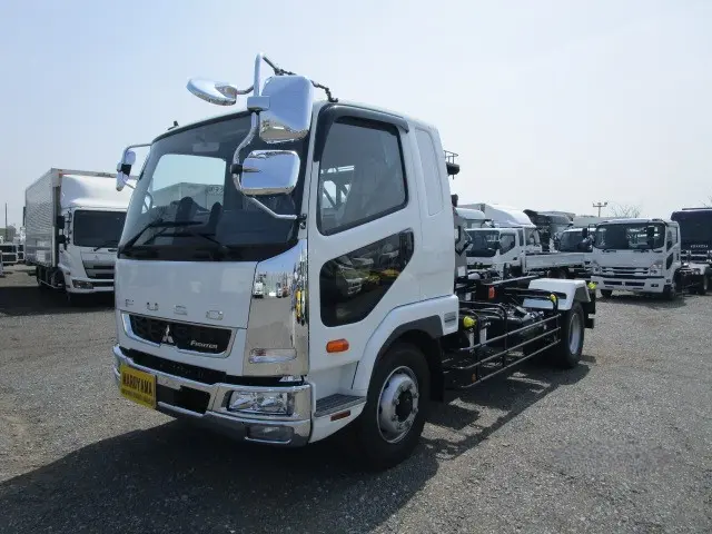 三菱 ファイター 2KG-FK62FZ(2WD)の写真1