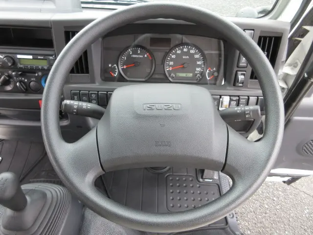 いすゞ エルフ 2PG-NKS88AD(4WD)の写真13