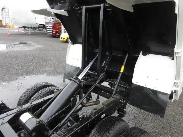 いすゞ エルフ 2PG-NKS88AD(4WD)の写真30