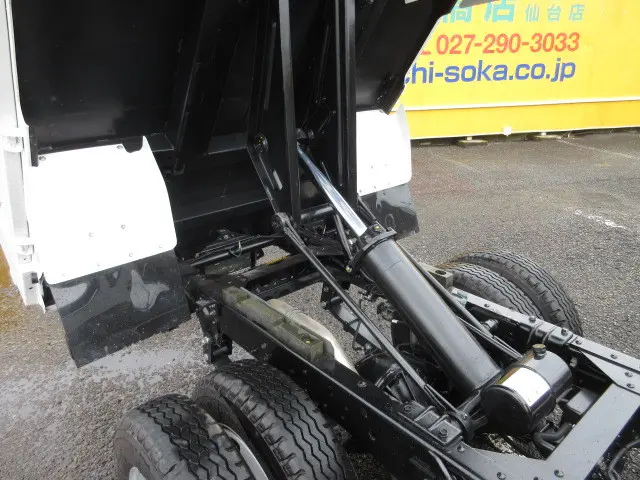 いすゞ エルフ 2PG-NKS88AD(4WD)の写真31