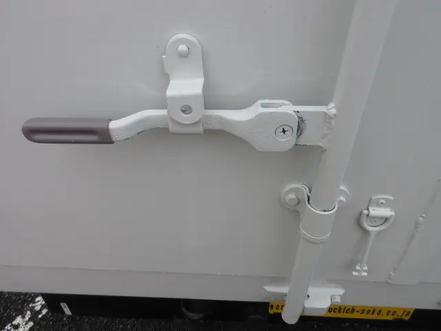 いすゞ エルフ 2PG-NKS88AD(4WD)の写真45