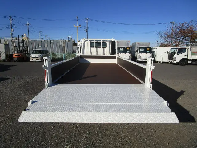 日野 デュトロ 2KG-XZU720M(2WD)の写真9