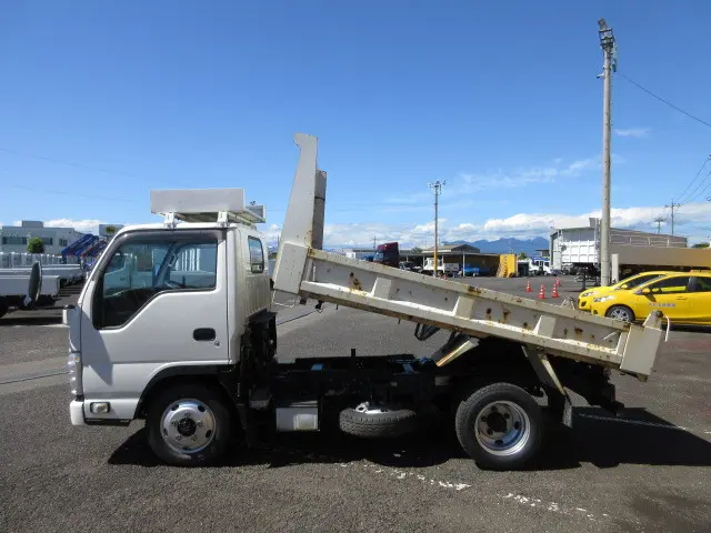 いすゞ エルフ TKG-NKS85AD(4WD)の写真11