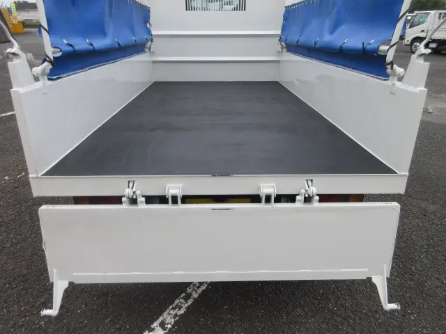 いすゞ エルフ TPG-NKR85AN(2WD)の写真15