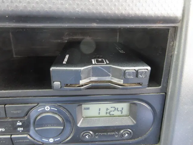 いすゞ エルフ TPG-NKR85AN(2WD)の写真22