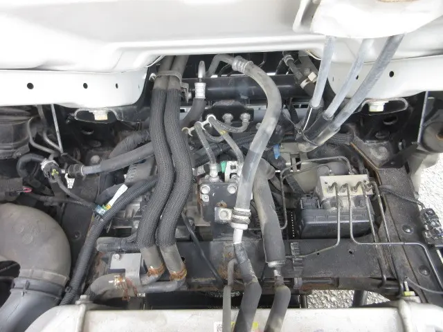 いすゞ エルフ TPG-NKR85AN(2WD)の写真31