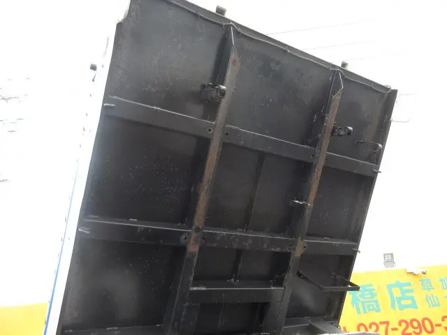 いすゞ エルフ TPG-NKR85AN(2WD)の写真39