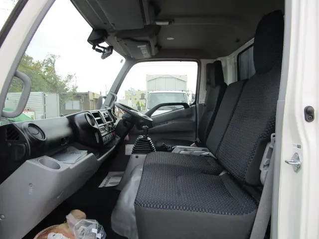 日野 デュトロ 2KG-XZU712M(2WD)の写真25