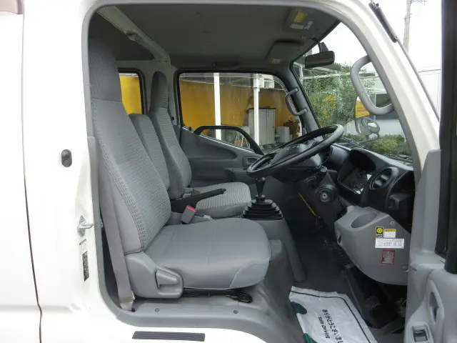 トヨタ トヨエース QDF-KDY231(2WD)の写真9