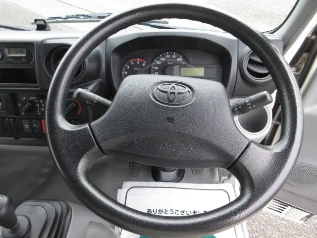 トヨタ トヨエース QDF-KDY231(2WD)の写真11