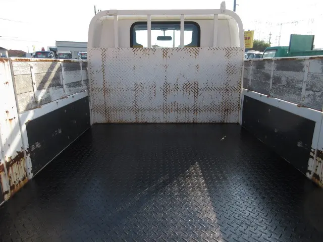 いすゞ エルフ TRG-NKR85A(2WD)の写真10