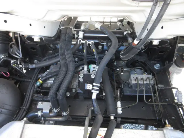 いすゞ エルフ TRG-NKR85A(2WD)の写真24