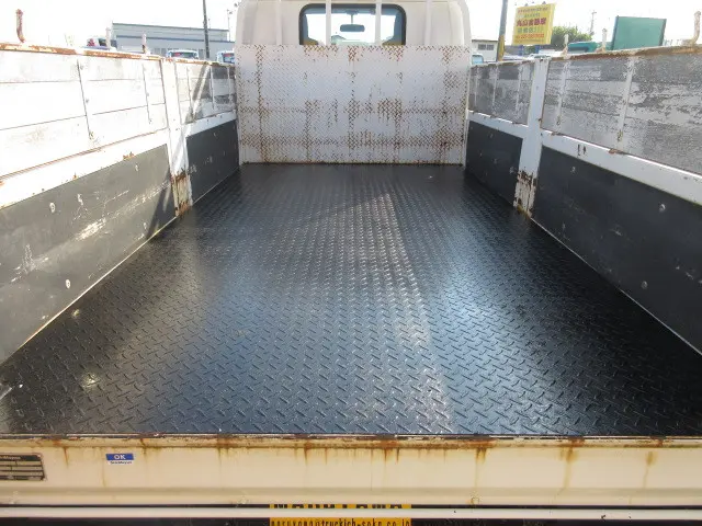 いすゞ エルフ TRG-NKR85A(2WD)の写真35