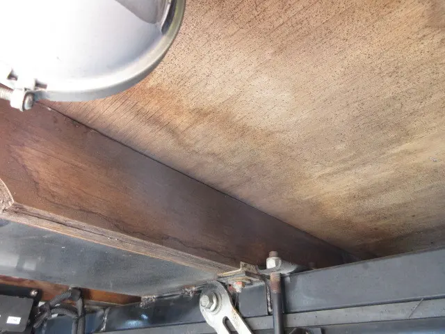 いすゞ エルフ TRG-NKR85A(2WD)の写真43