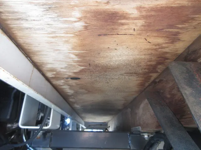 いすゞ エルフ TRG-NKR85A(2WD)の写真44