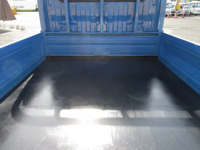 トヨタ ダイナ LDF-KDY281(4WD)の写真9