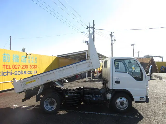 いすゞ エルフ TKG-NKS85AN(4WD)の写真12