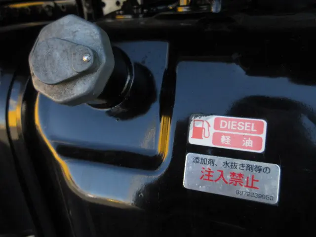 いすゞ エルフ TKG-NKS85AN(4WD)の写真40