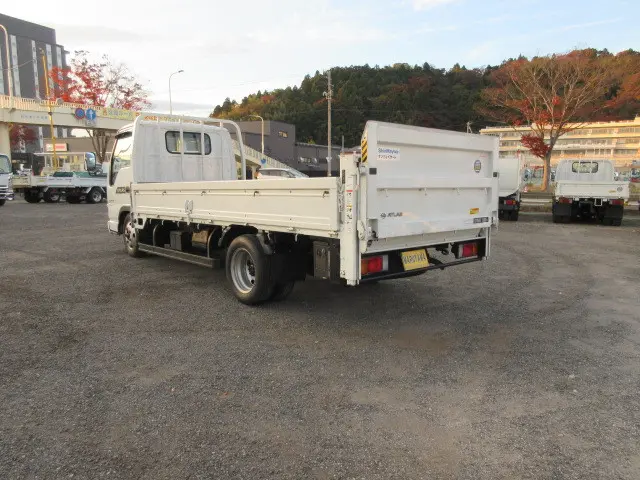 日産 アトラス KR-AKR81LAR(2WD)の写真3