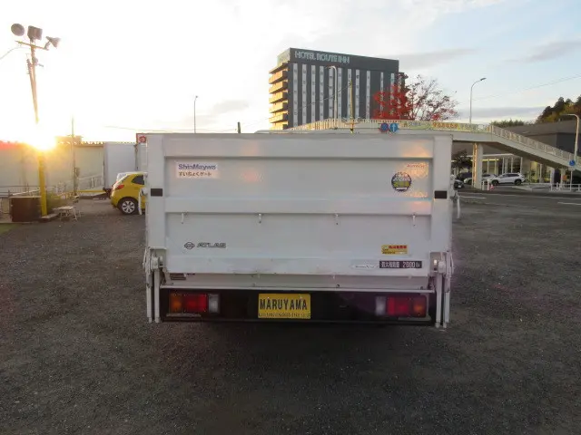 日産 アトラス KR-AKR81LAR(2WD)の写真7