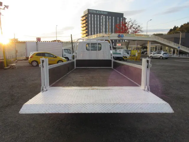 日産 アトラス KR-AKR81LAR(2WD)の写真8