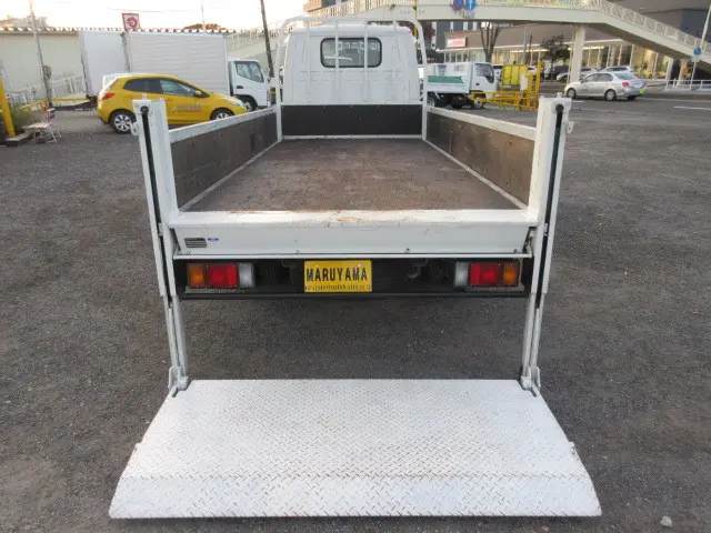 日産 アトラス KR-AKR81LAR(2WD)の写真9