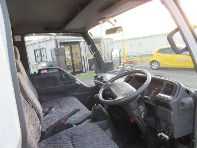 日産 アトラス KR-AKR81LAR(2WD)の写真13